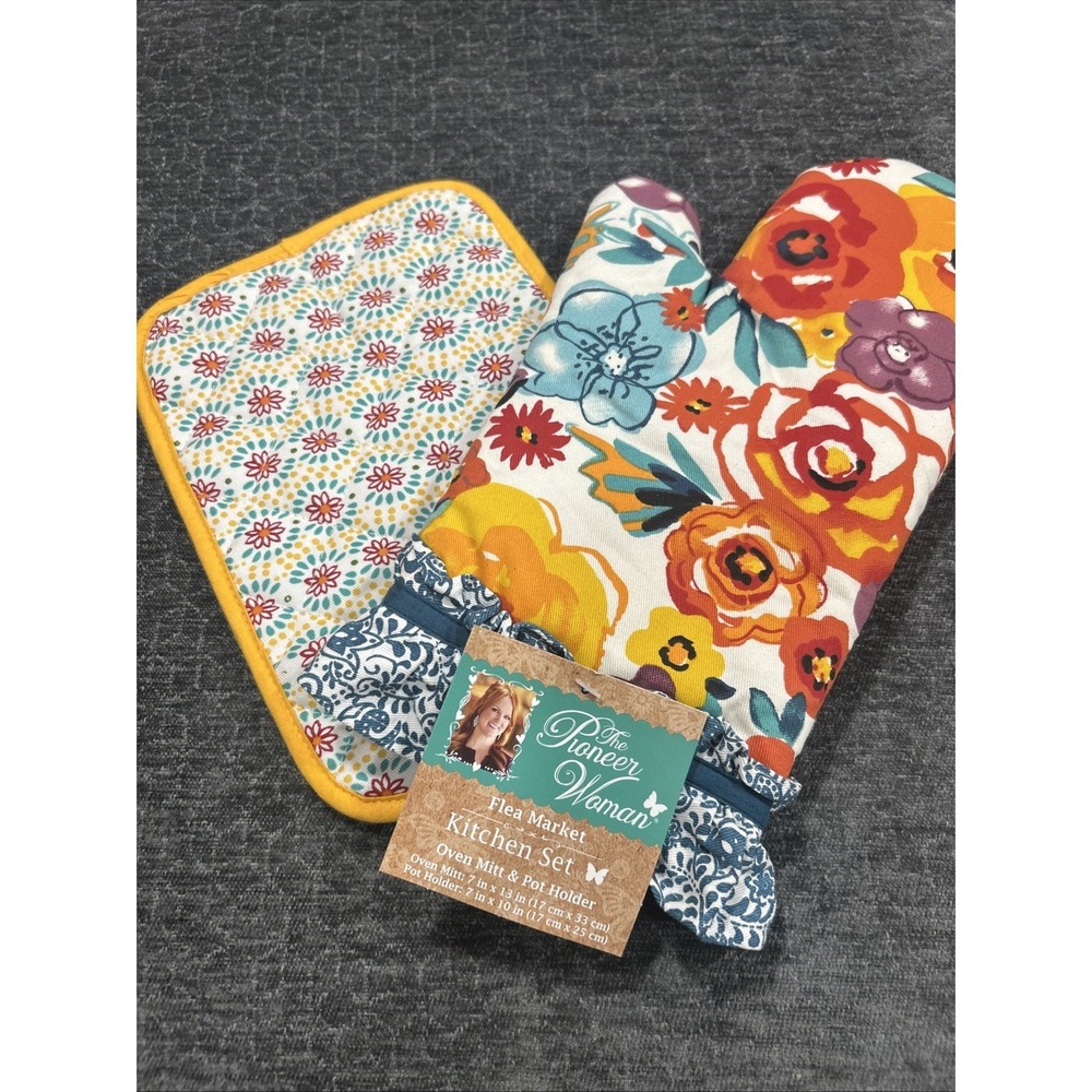 The Pioneer Woman Kitchen Set‎ 2 Piece Flea Market Pot Holder and Oven Mitt NEW